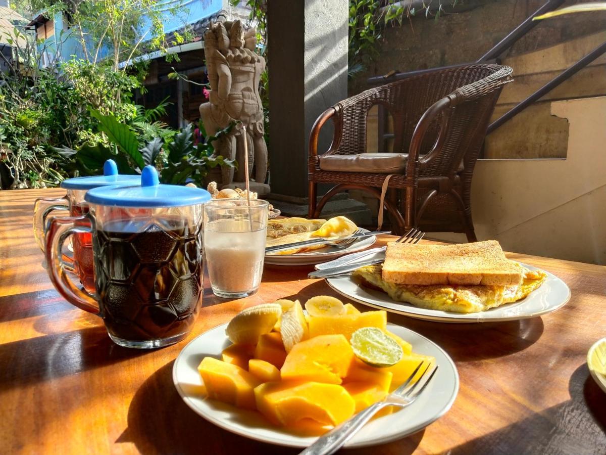 Bagus Homestay パダンバイ エクステリア 写真